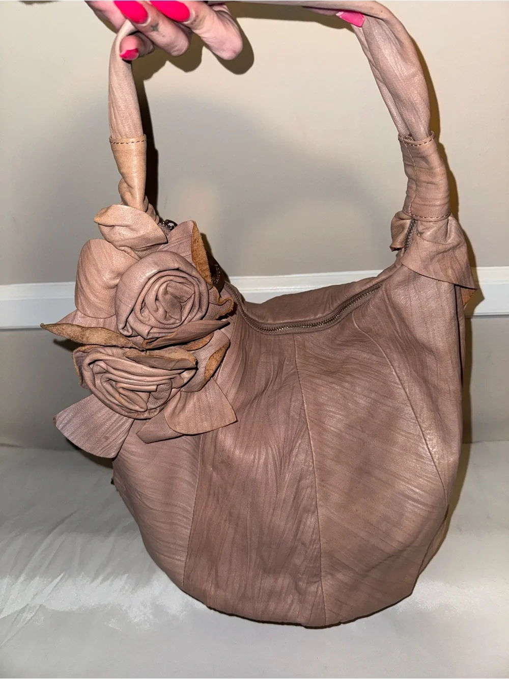 Soft Rose Detail Leather Hobo Bag - Blush